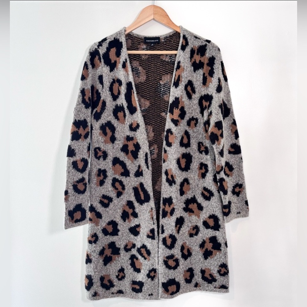 FORTUNE + IVY Karrie Long Sleeve Leopard Print Knit Long Sweater Size Medium